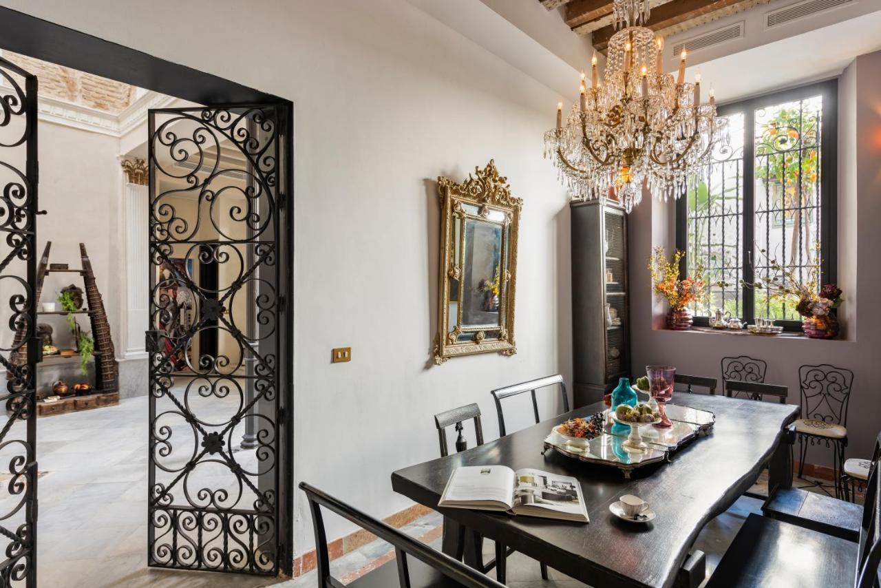Pajaro Rebelde Bed and Breakfast Sevilla Eksteriør billede